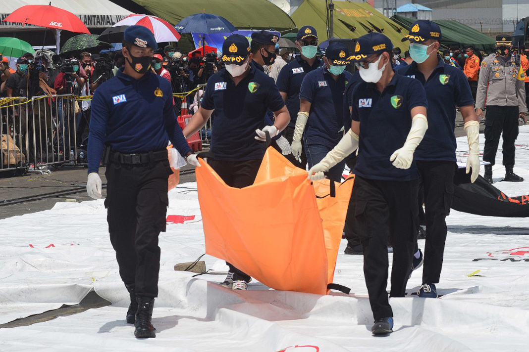Hari Ke-3 Pencarian Sriwijaya Air SJ 182