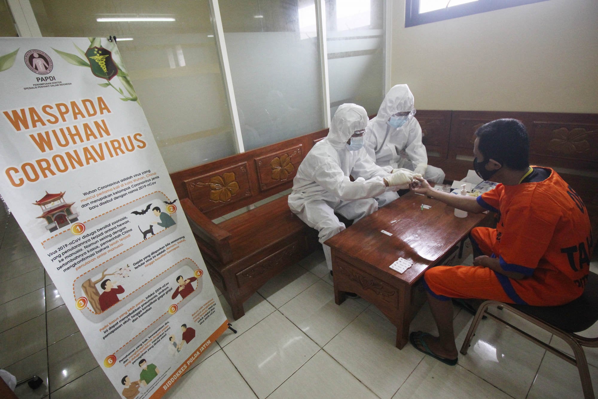 Tes Cepat Covid-19 Tahanan Polda Jawa Timur