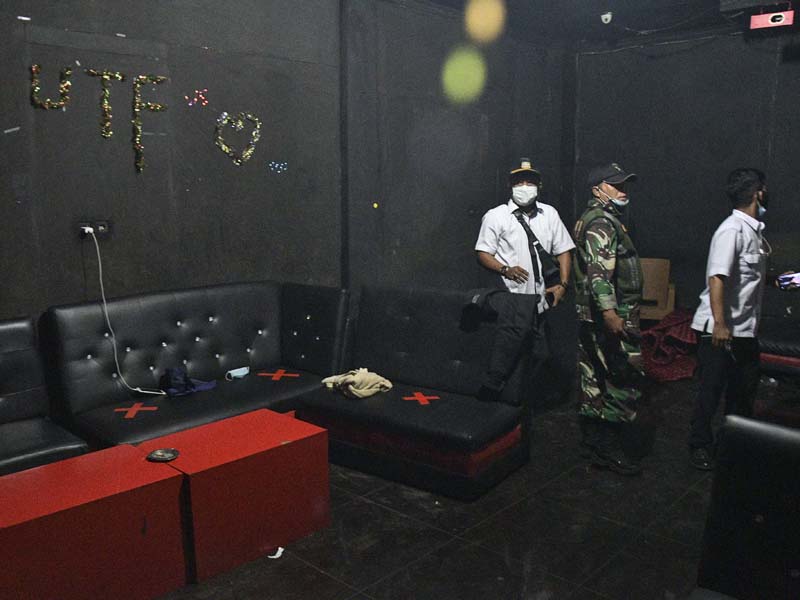 Razia Tempat Hiburan Malam Di Tambun
