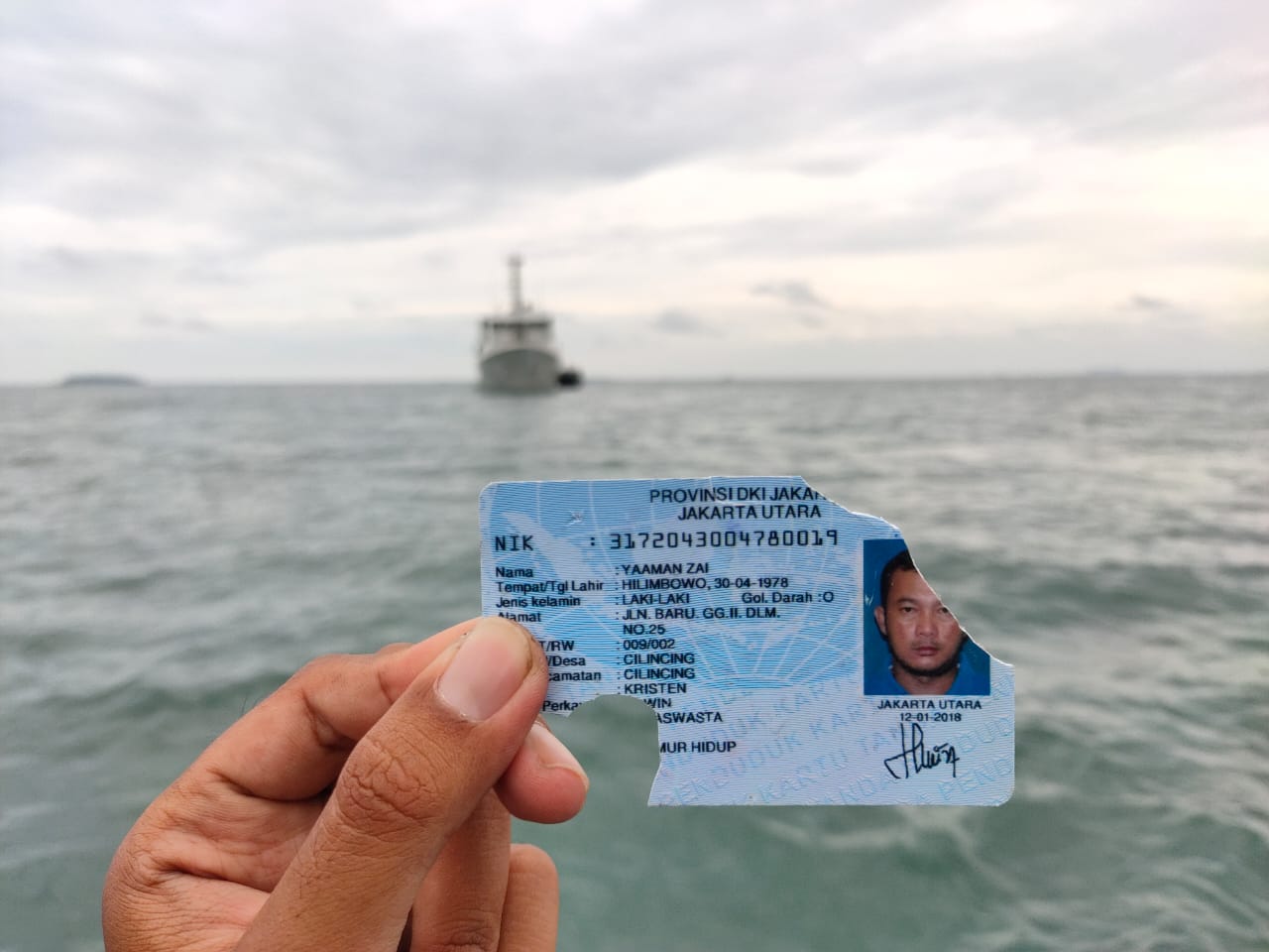 Penemuan KTP di Lokasi Pencarian pesawat Sriwijaya Air SJ 182