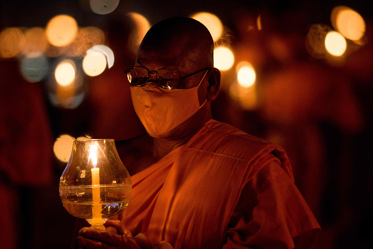 Peringatan Hari Makha Bucha Saat Pandemi COVID-19