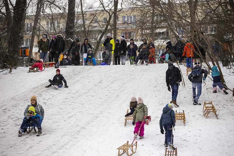Musim Salju yang Ditunggu Anak-Anak di Jerman 