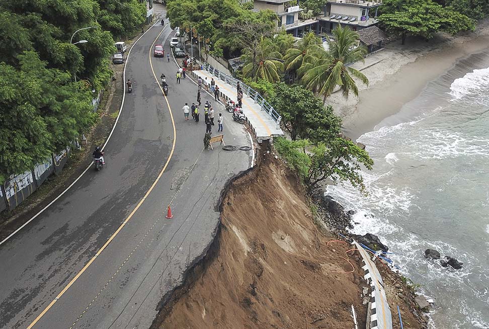 Longsor Akibat Hujan