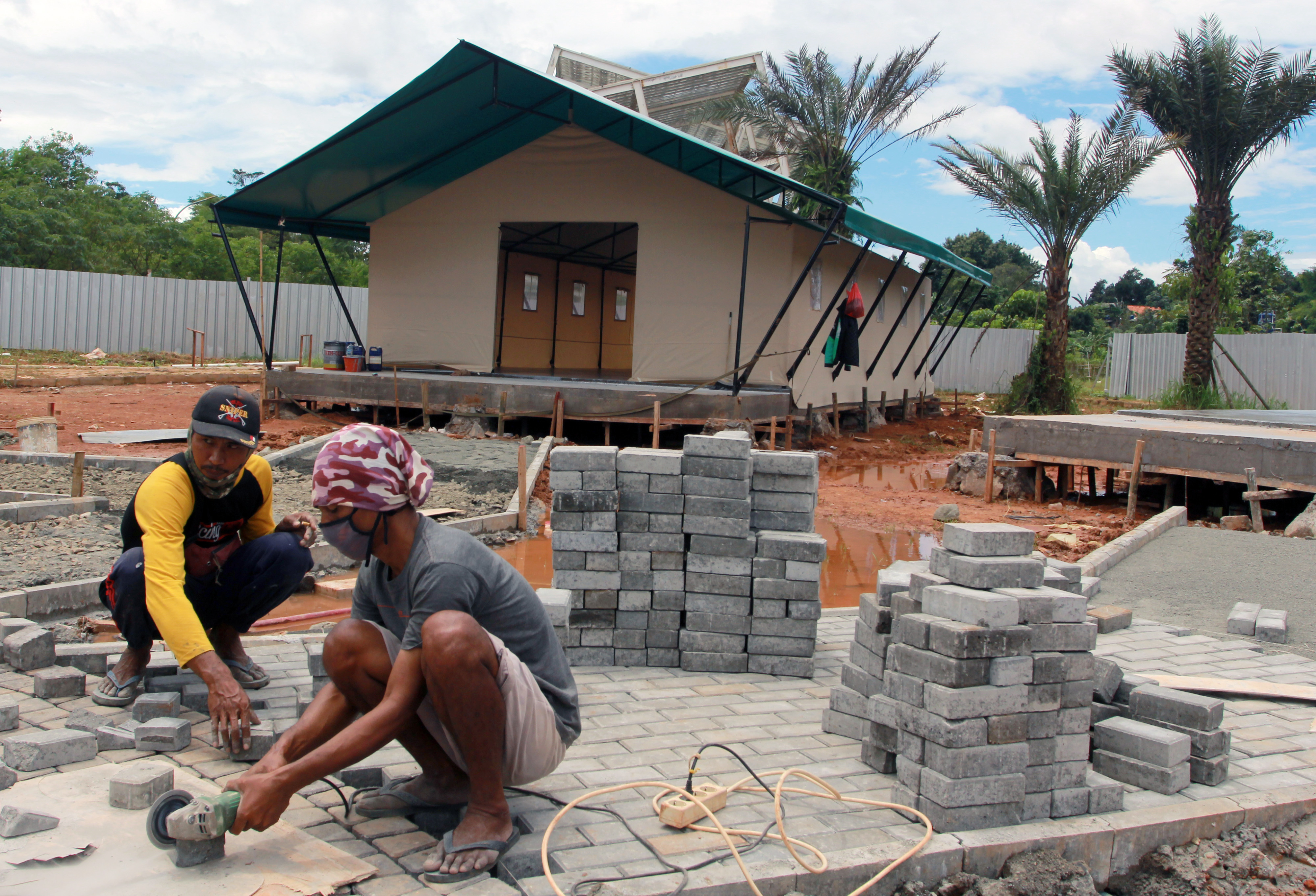 Penambahan Ruang Isolasi Rumah Lawan Covid-19