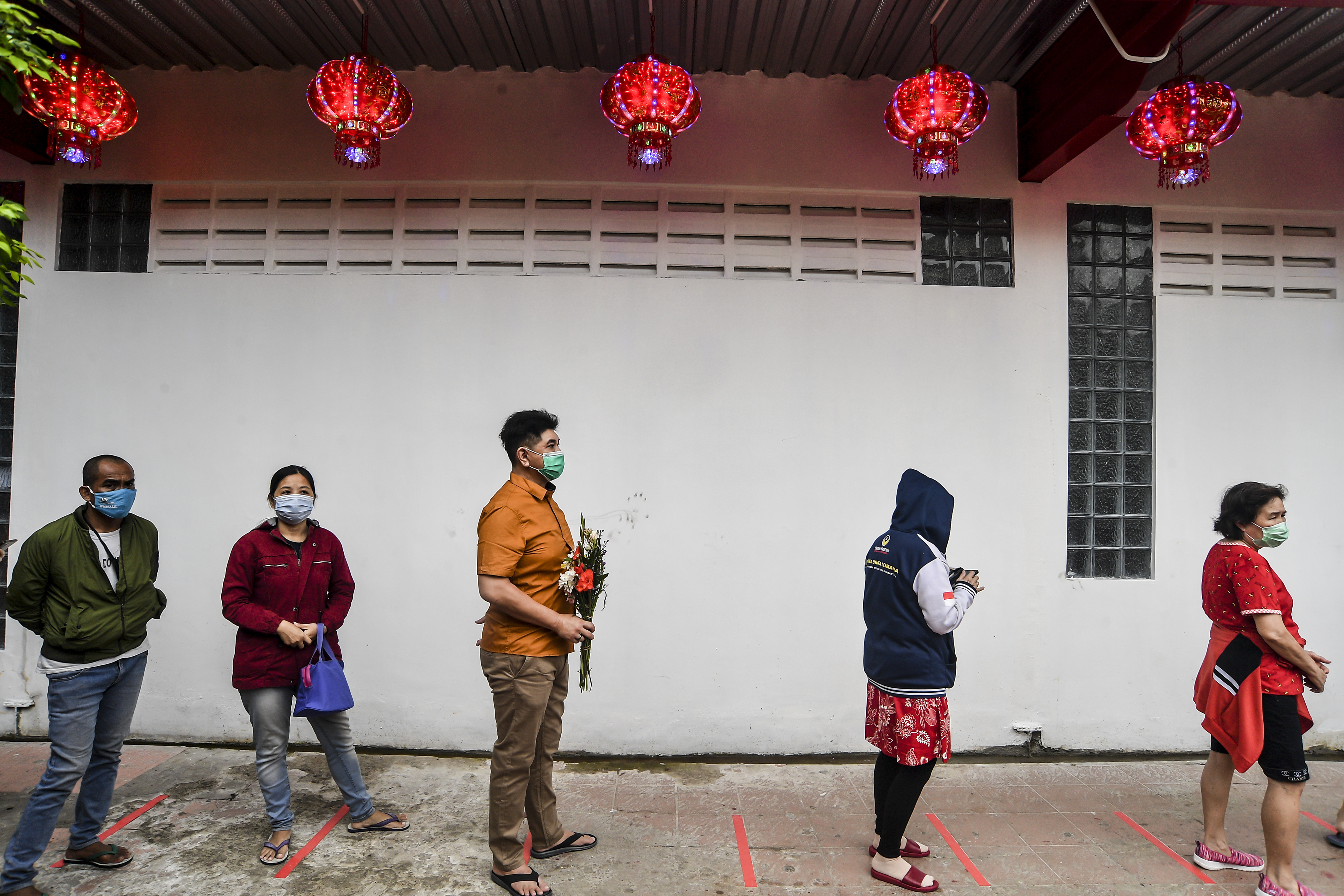 Ibadah Imlek 2572 di Petak Sembilan