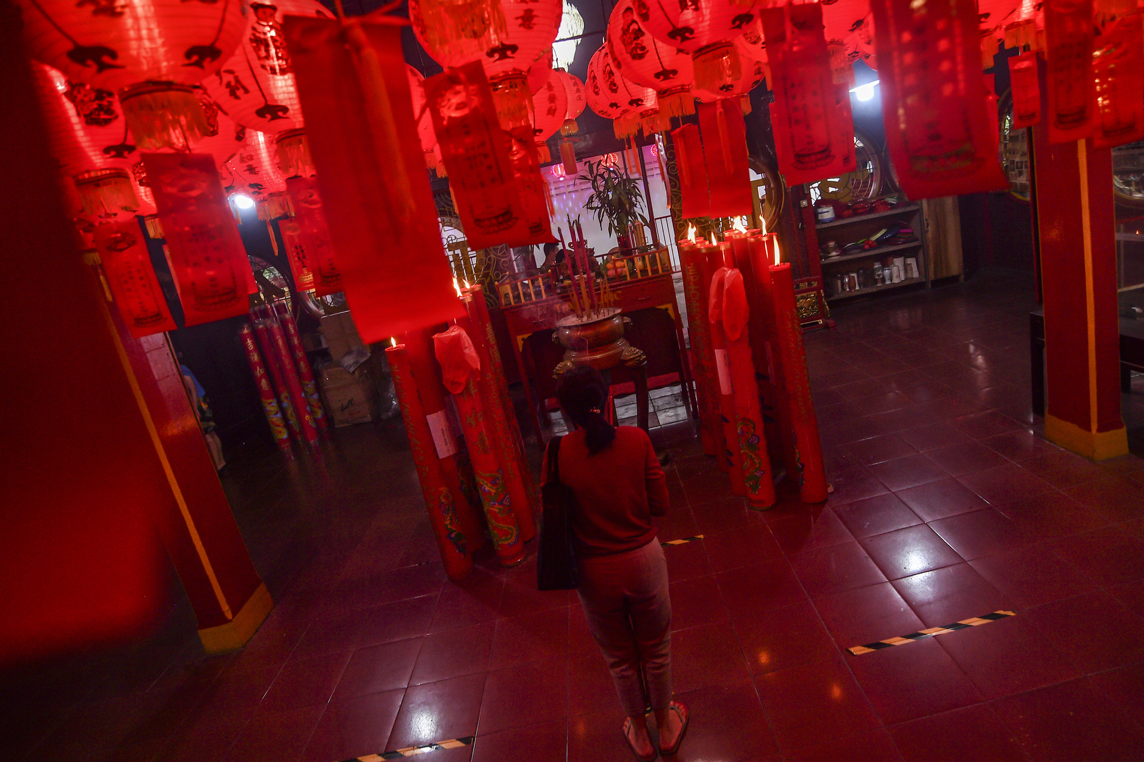 Ibadah Imlek 2572 di Petak Sembilan