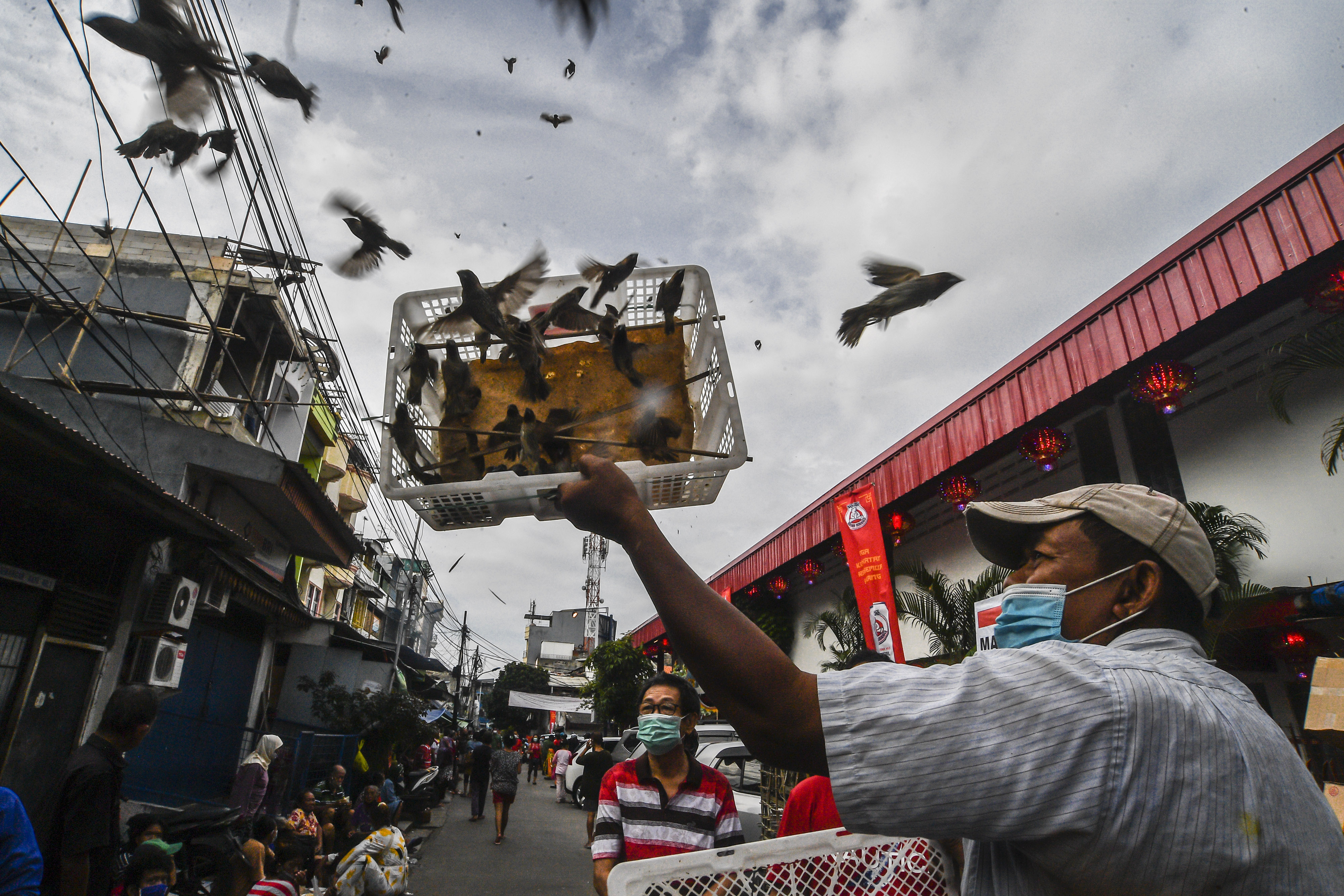 Ibadah Imlek 2572 di Petak Sembilan
