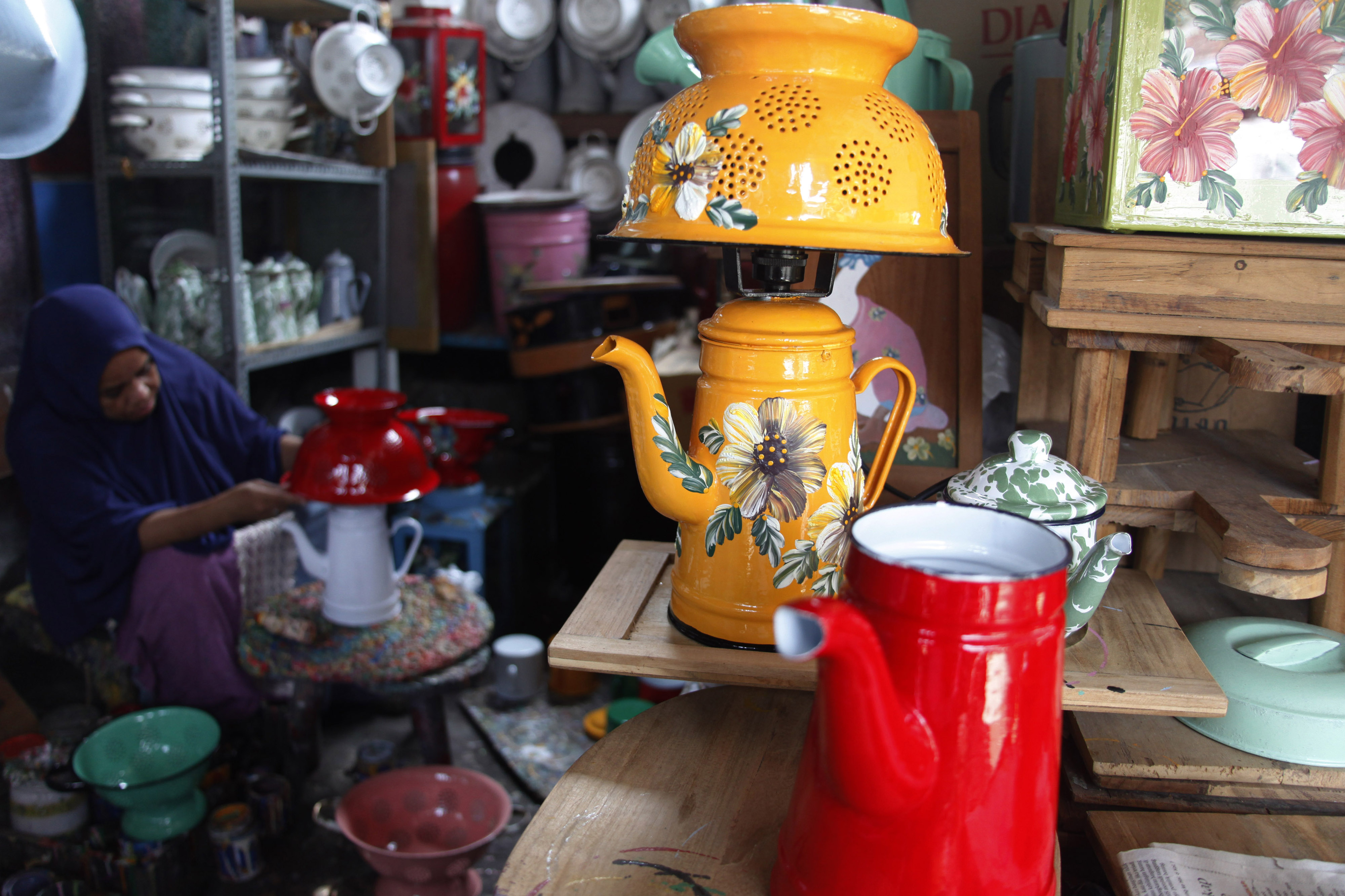 Penjualan Perabot Lukis Meningkat