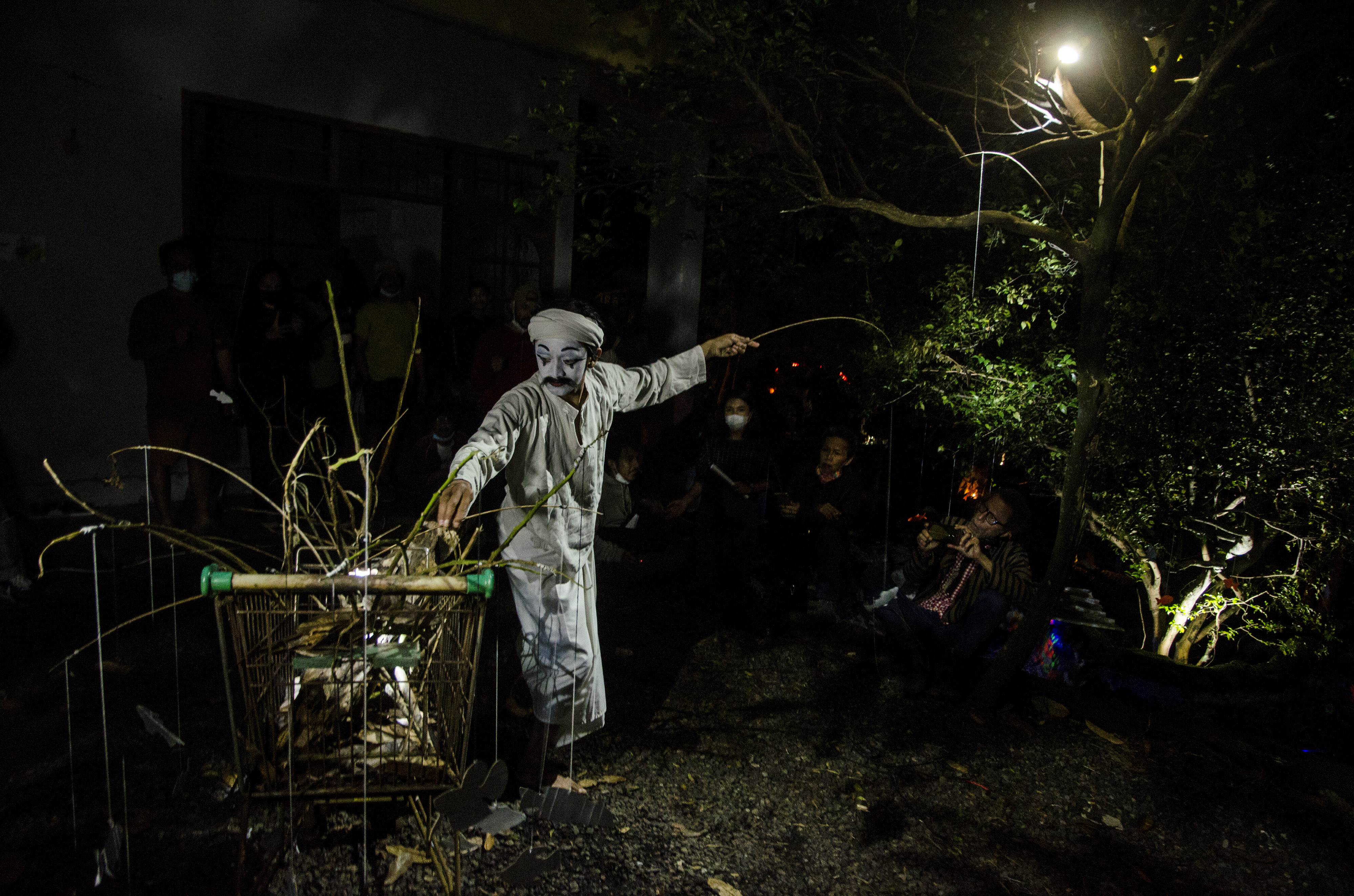 Pameran Seni Pohon Mohon Meredih