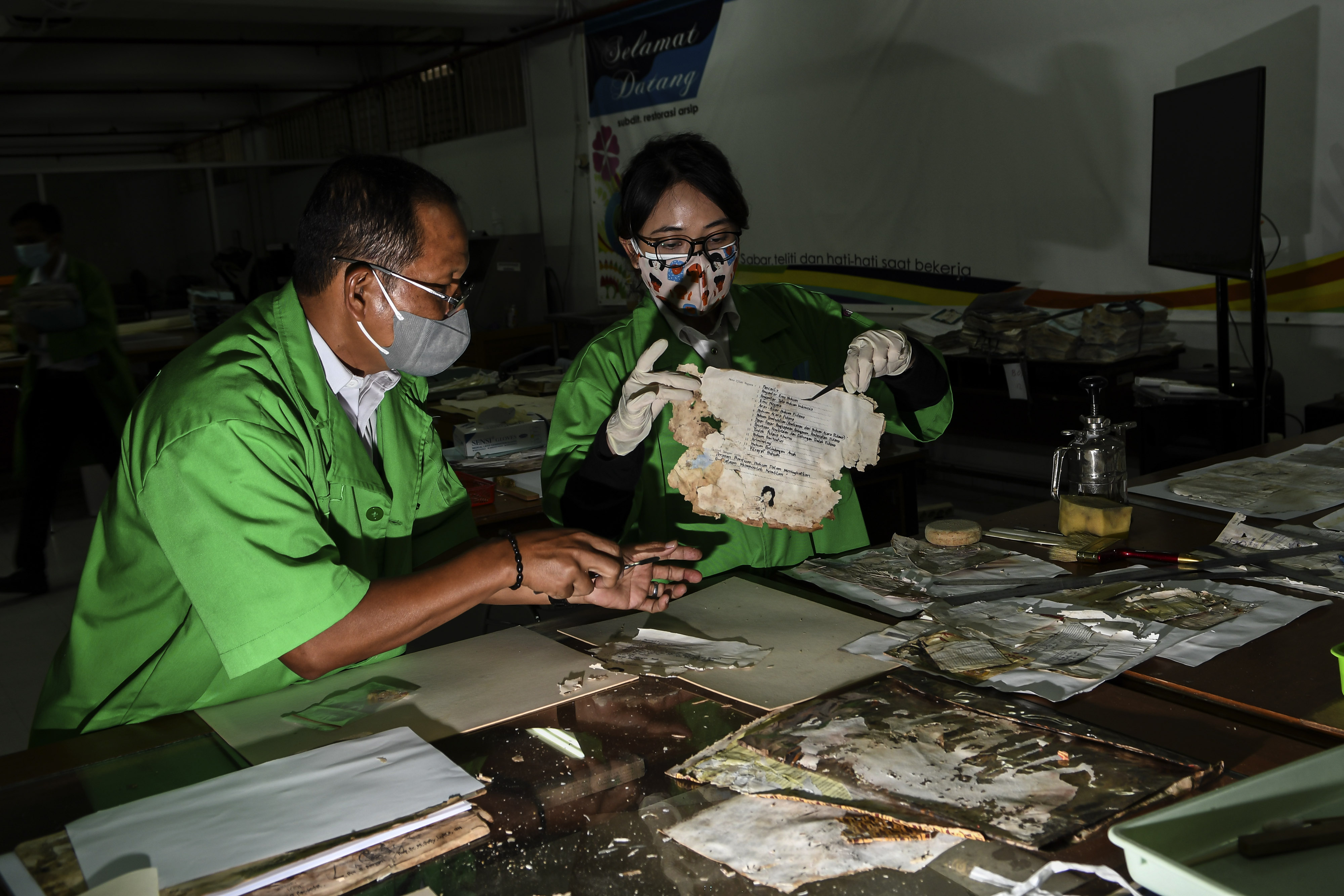 Restorasi Arsip Warga Korban Banjir
