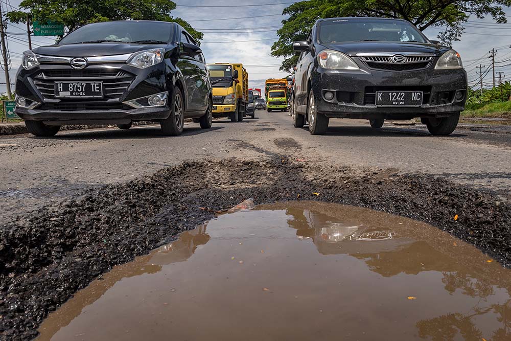  Sejumlah Titik di Jalur Pantura Demak Berlubang