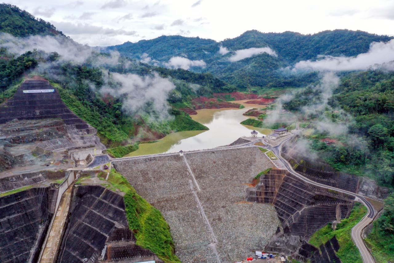 Presiden Jokowi Meresmikan Bendungan Tukul di Pacitan 