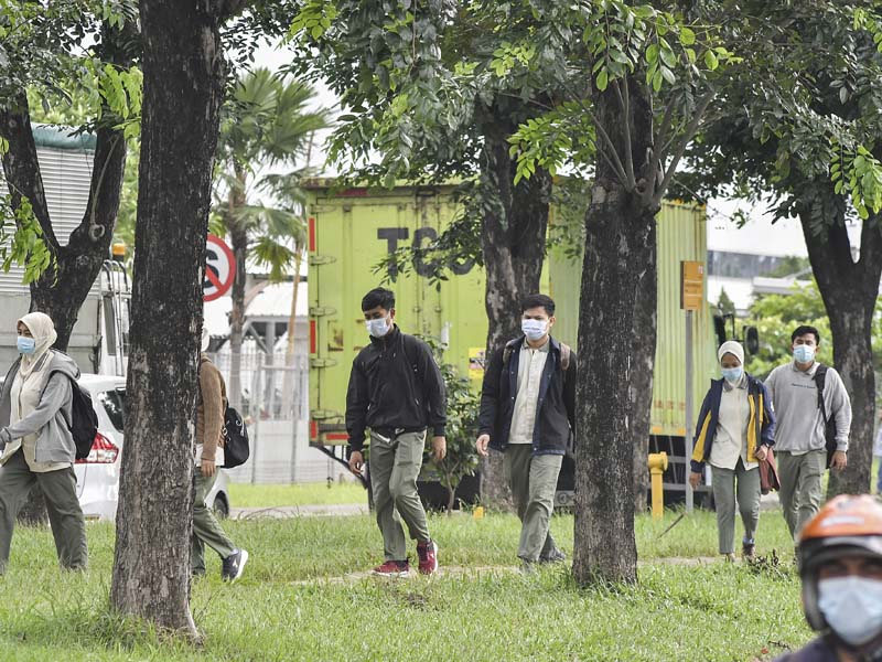 Persiapan Tes Usap Massal Kedua Untuk Pekerja Industri