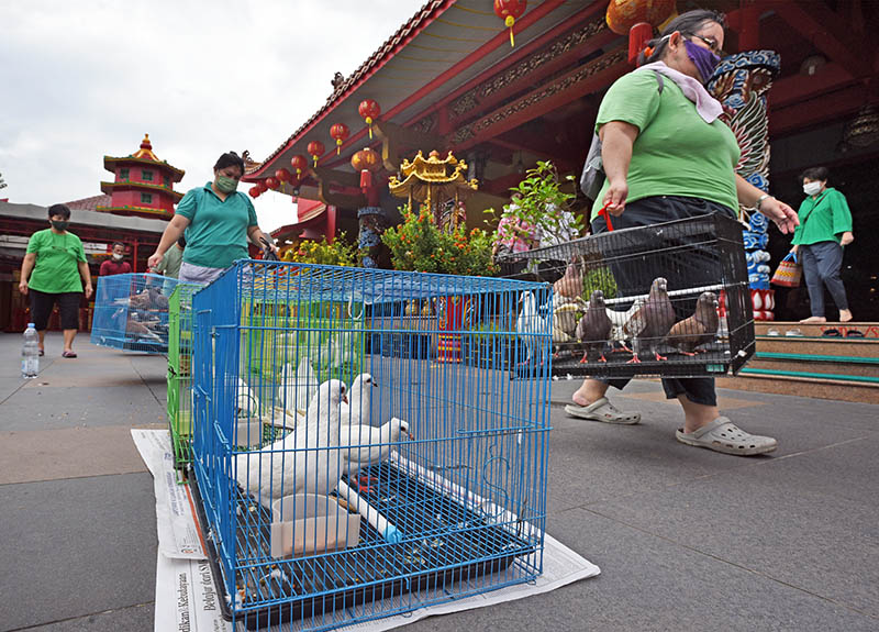 Perayaan Cia Gwee Ce Kalo di Vihara Avalokitesvara Banten 