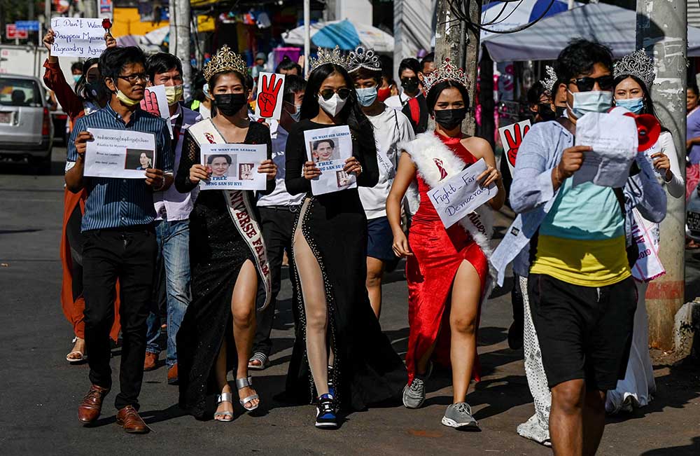 Unjuk Rasa Antimiliter Di Myanmar Meluas Dan Unik