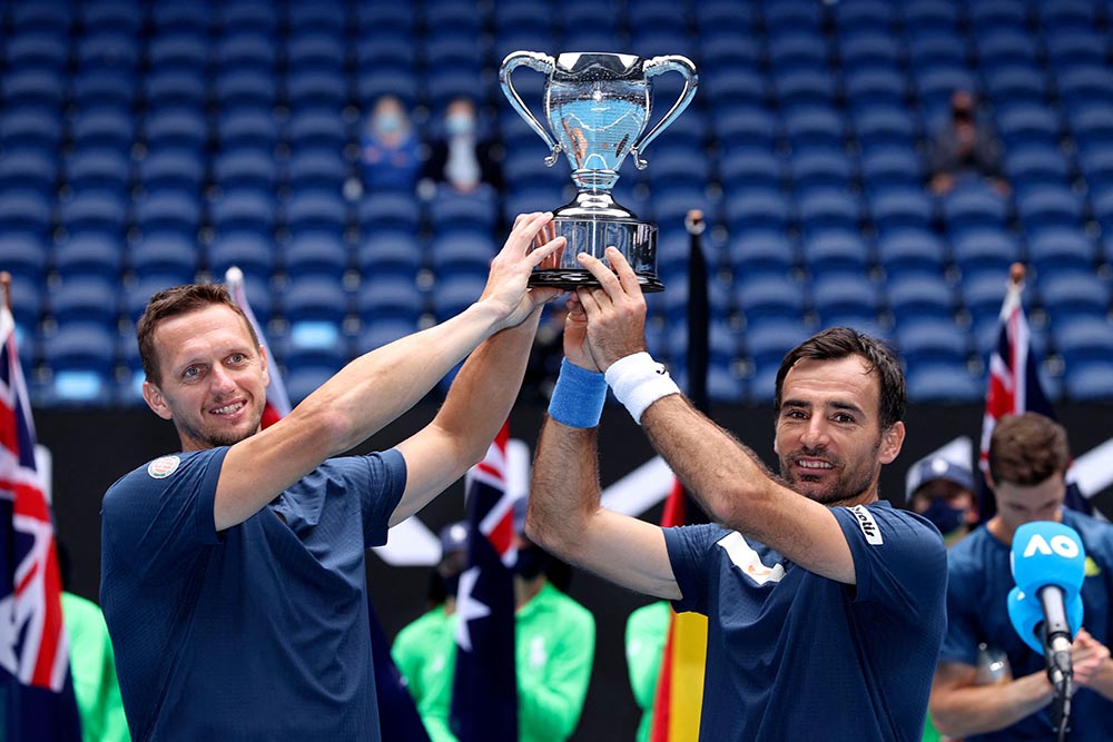 Pasangan Ivan Dodig - Filip Polasek Juara Australia Terbuka 