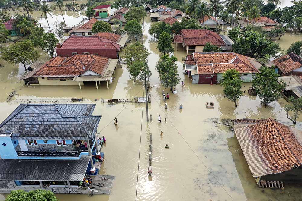 Banjir di Karawang Belum Surut