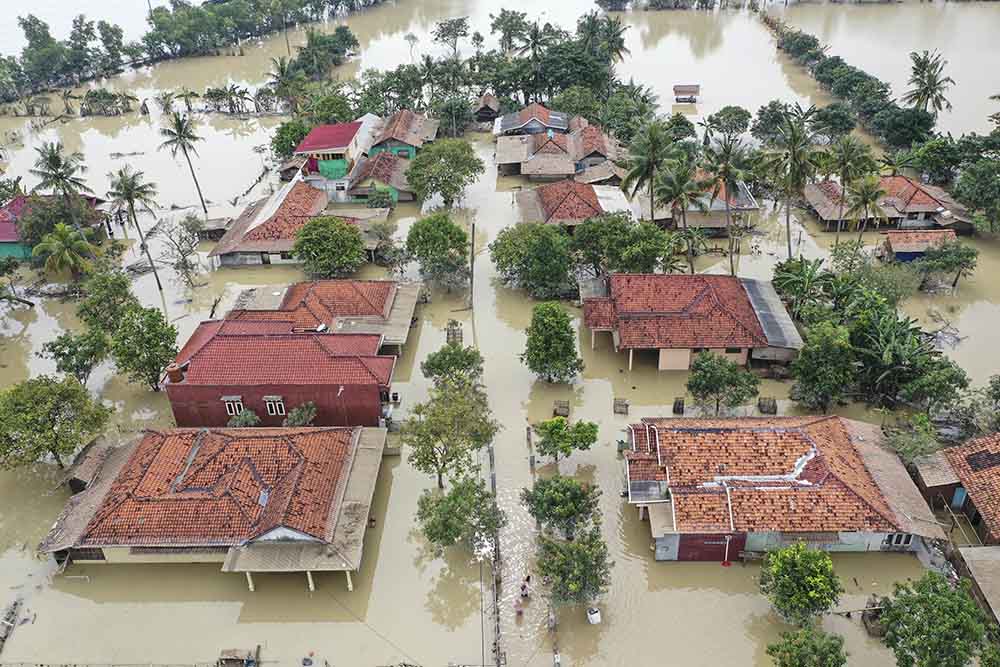 Banjir di Karawang Belum Surut