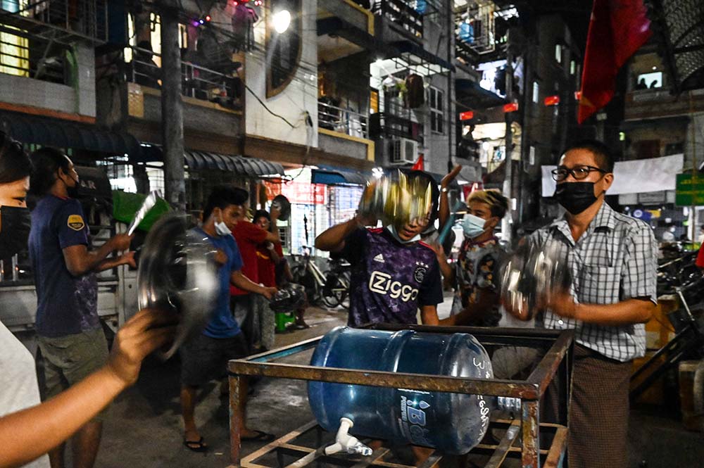 Tolak Kudeta, Warga Myanmar Kampanye Gemuruh