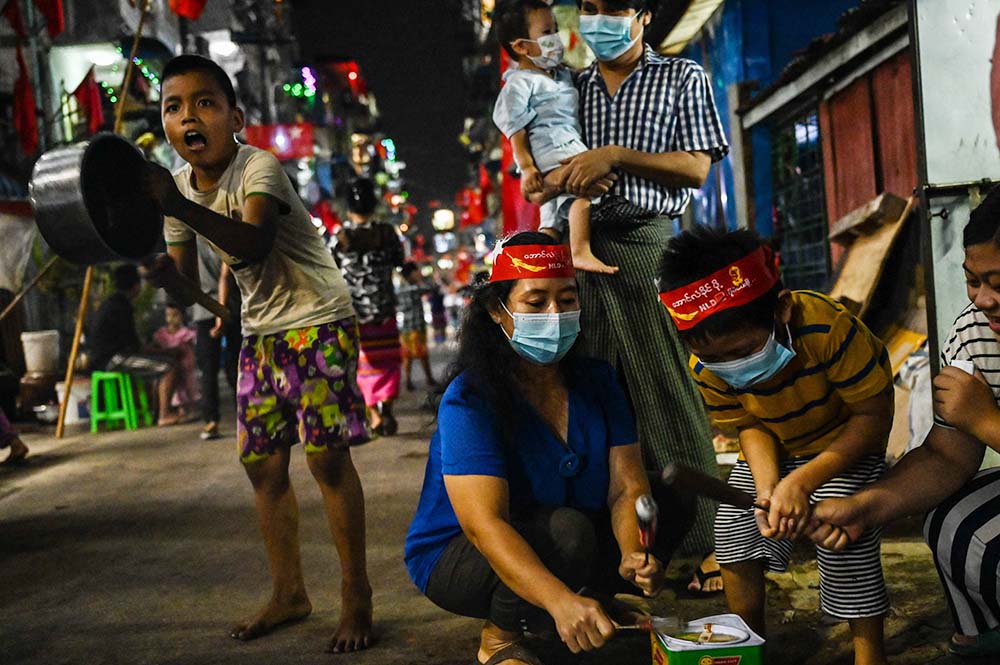 Tolak Kudeta, Warga Myanmar Kampanye Gemuruh