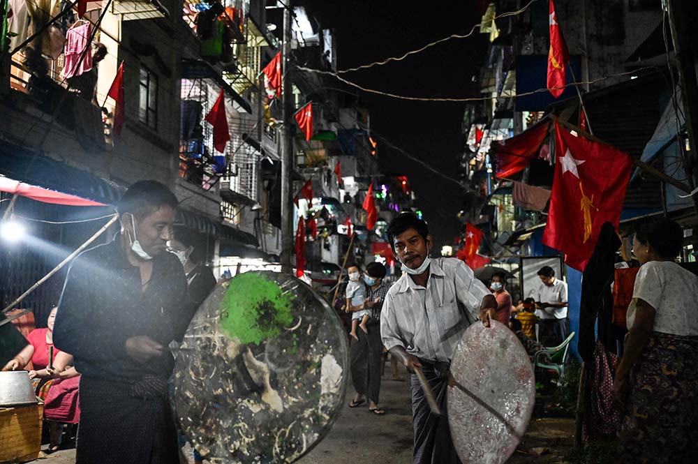Tolak Kudeta, Warga Myanmar Kampanye Gemuruh