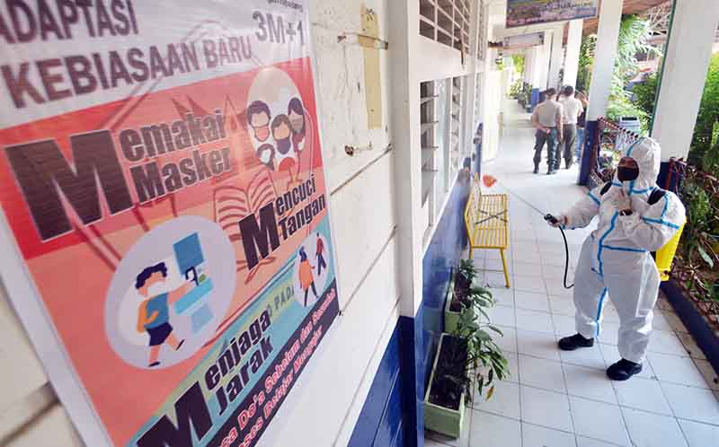 Dua Guru Terkonfirmasi Positif Covid-19, Sekolah Ditutup 