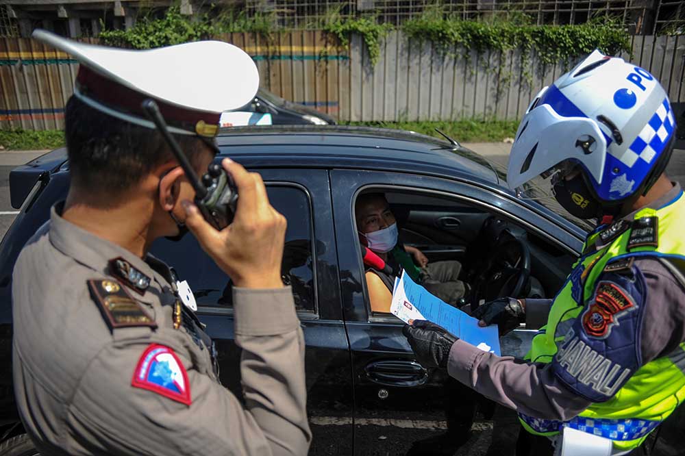 Penyekatan Kendaraan Di Bandung