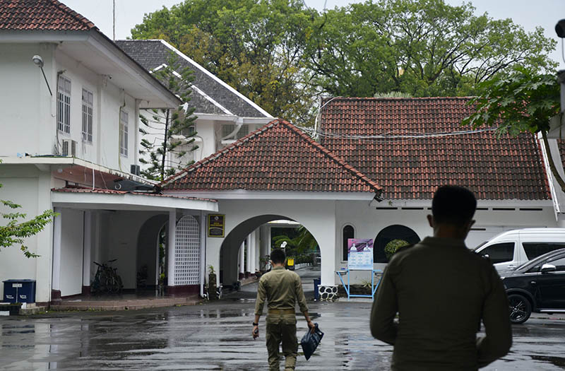 Suasana Rumah Dinas Gubernur Sulsel Setelah OTT KPK 