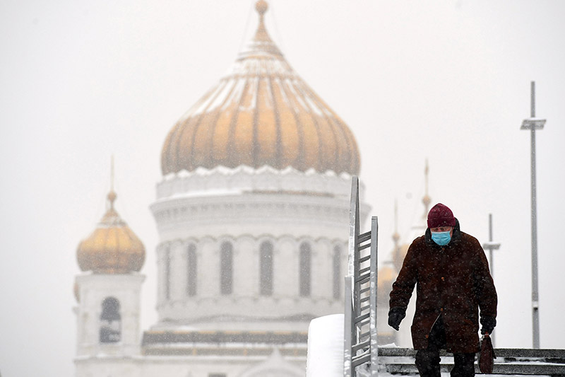 Minus 15 Derajat Celcius, Moskow Diselimuti Salju 