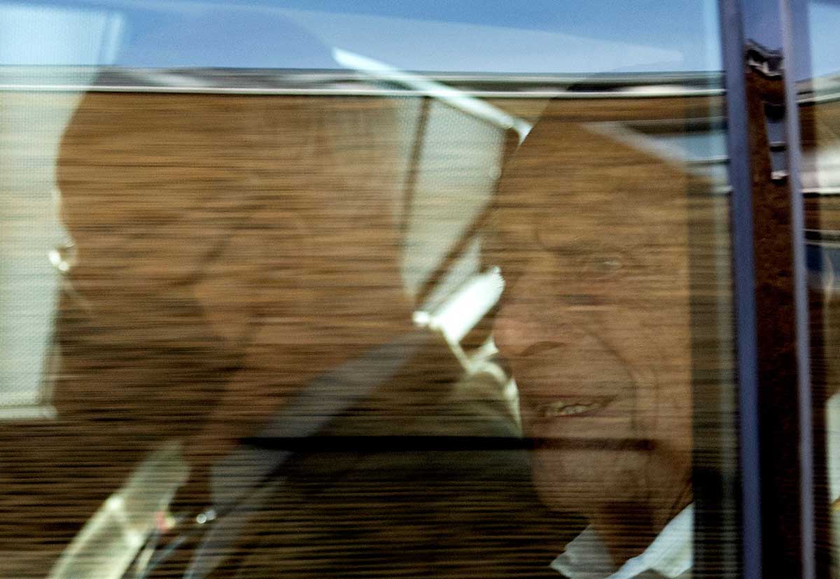 Sebulan di Rumah Sakit, Pangeran Philip Akhirnya Pulang ke Istana