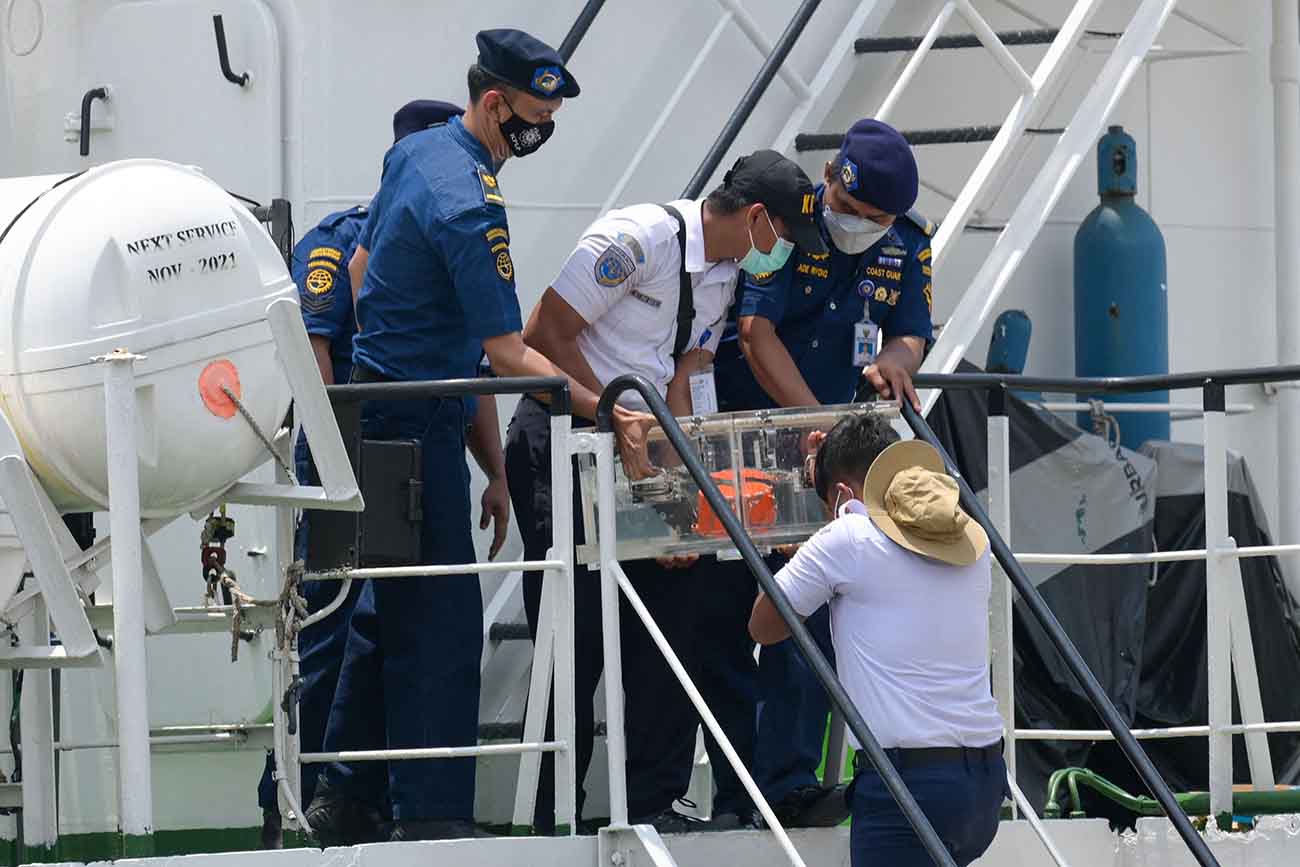 Perekam Suara Kokpit Sriwijaya Air SJ 182 Ditemukan