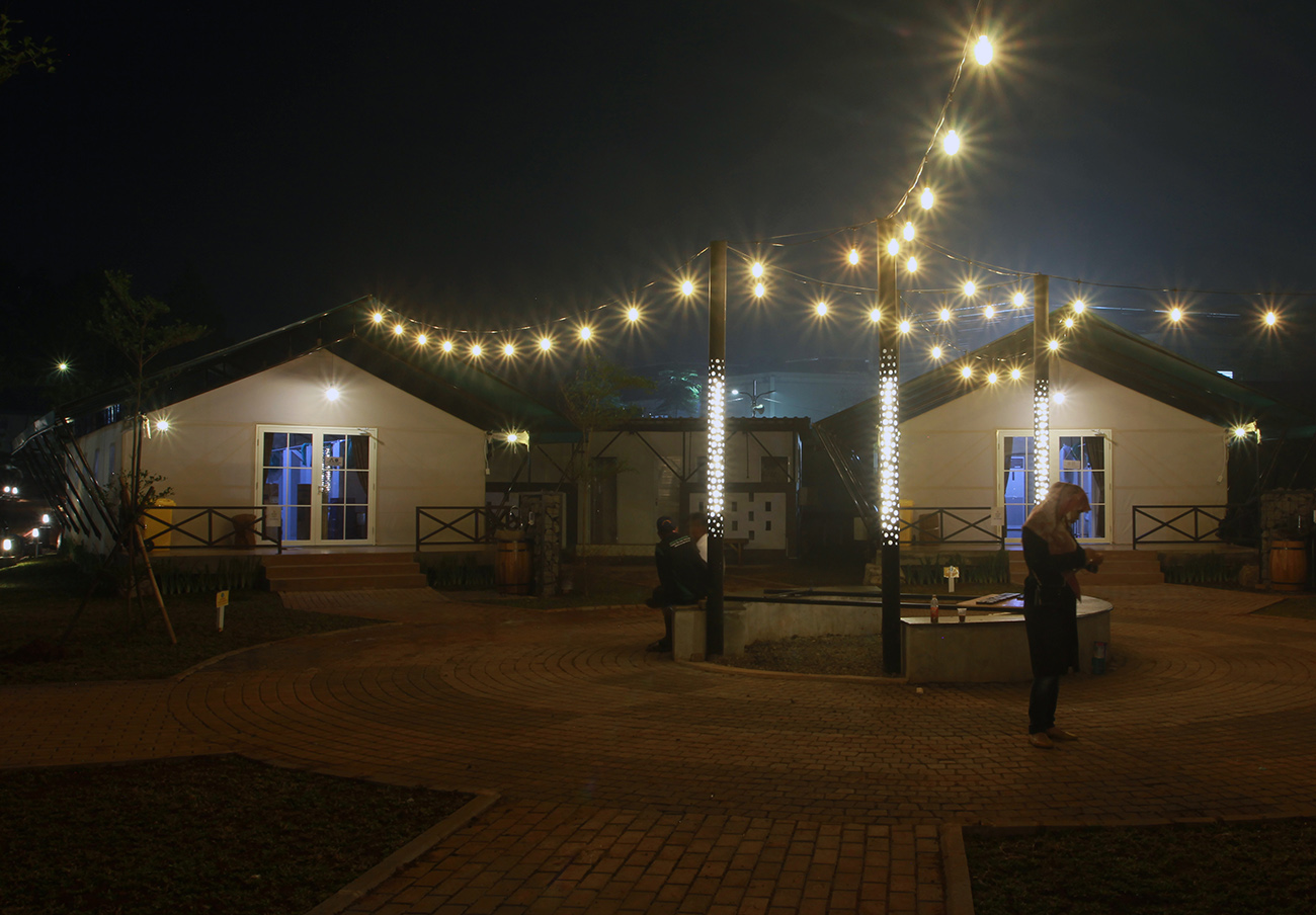 Ruang Isolasi Berkonsep Tenda Glamour Camping