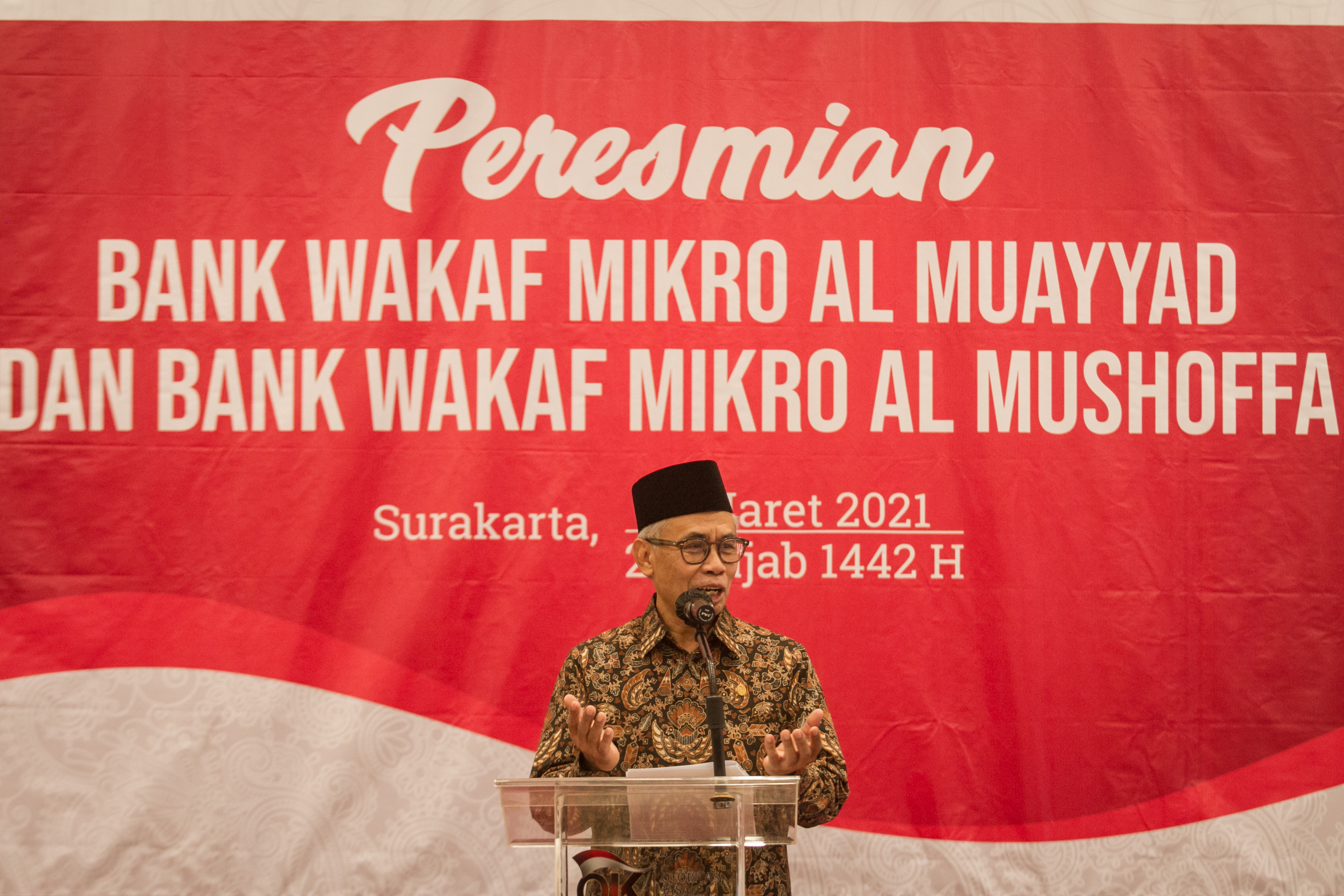 Peresmian Bank Wakaf Mikro OJK di Solo