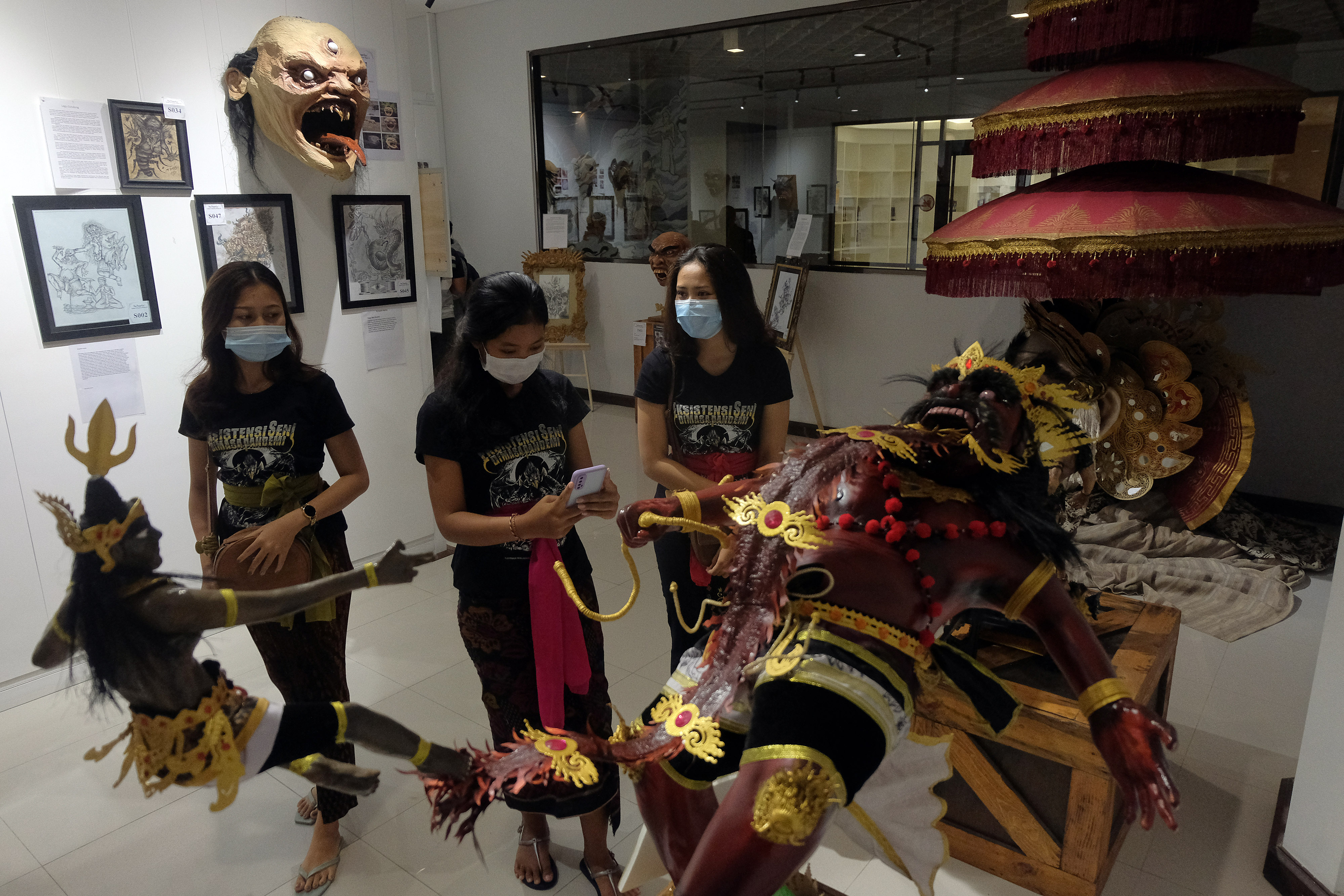 Pameran Ogoh-Ogoh Memperingati Hari Raya Nyepi