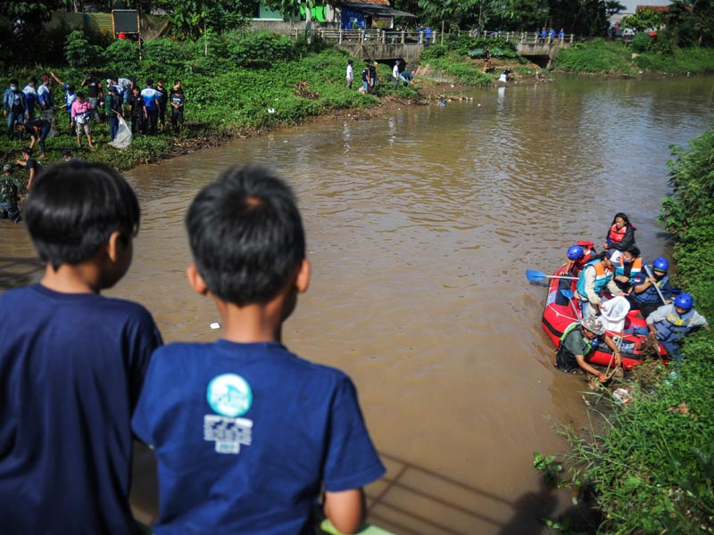 Aksi Bersih Sungai Citarik