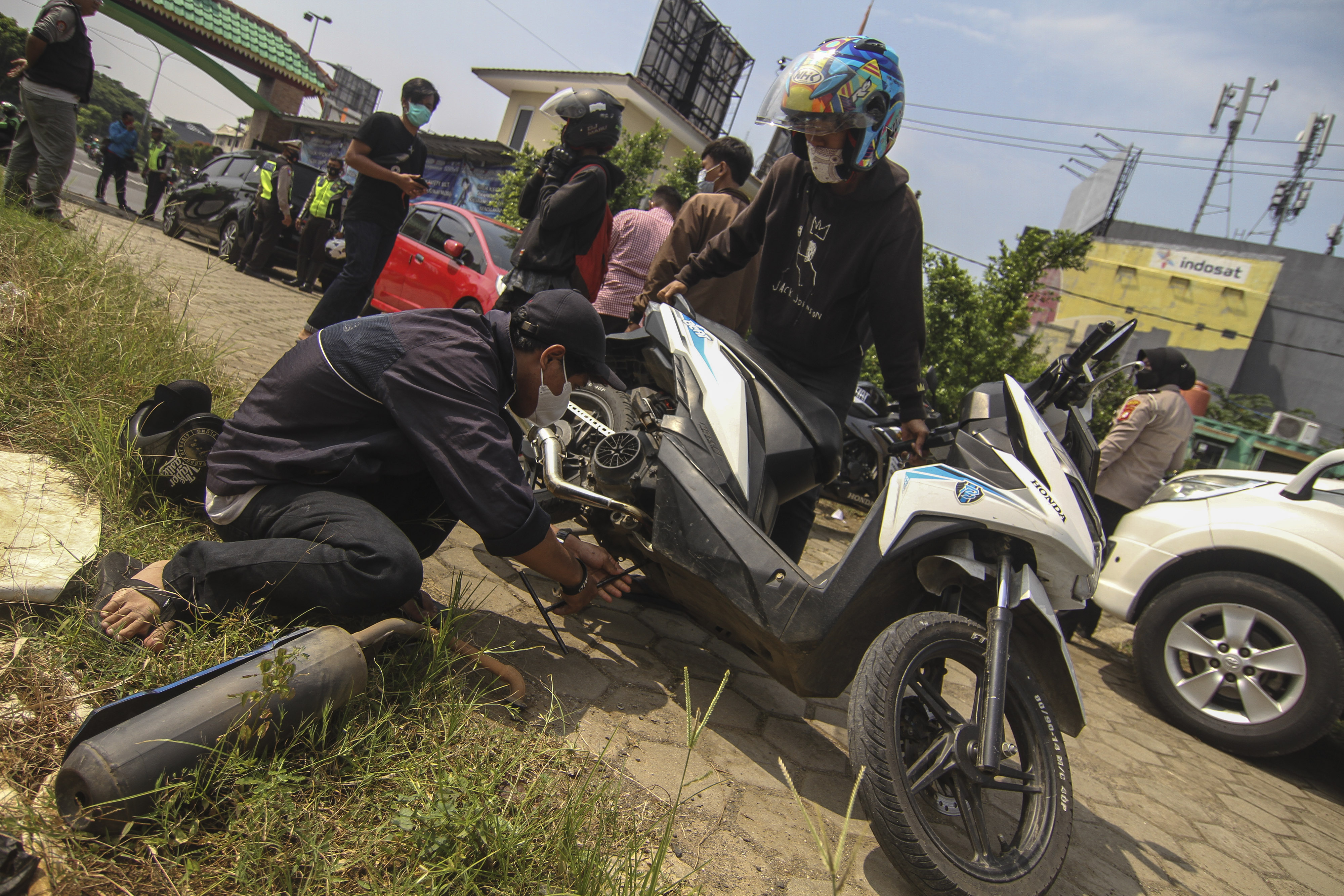 Razia Knalpot Bising di Depok