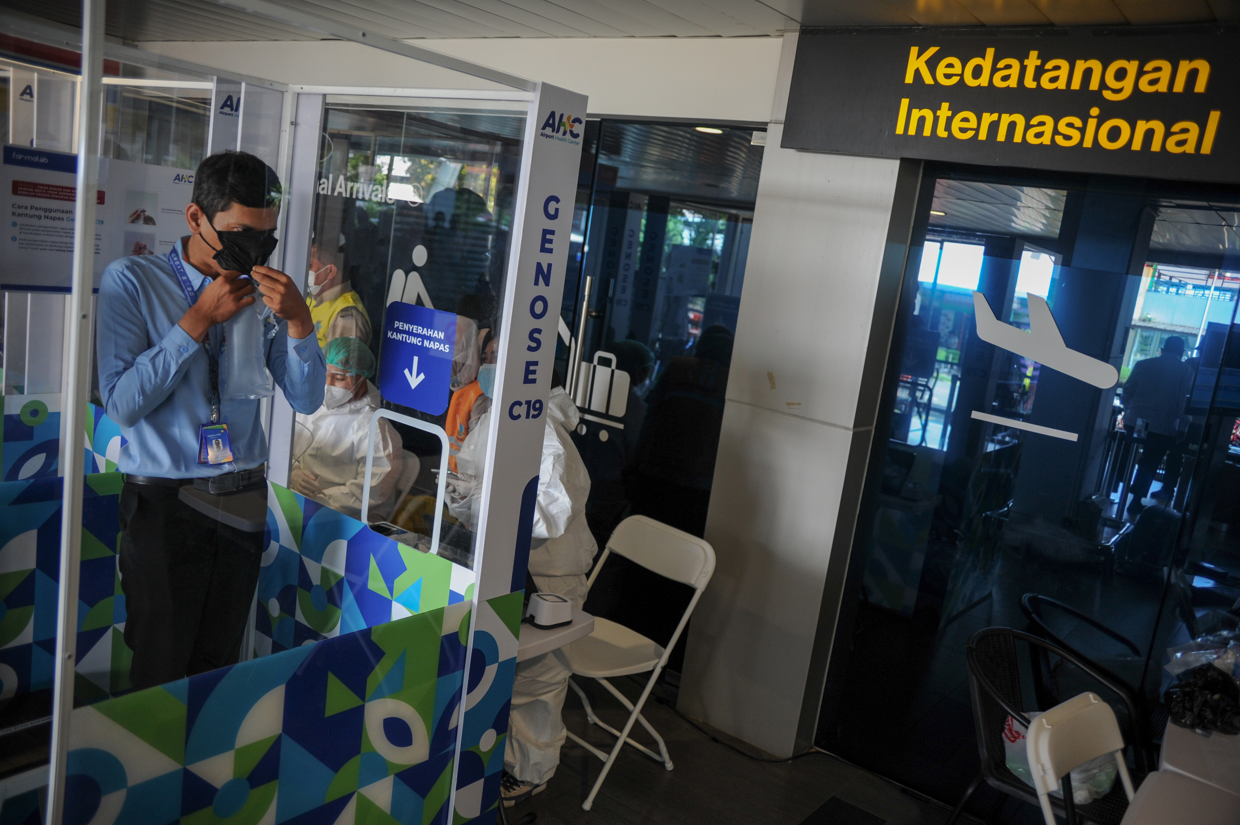 Uji Coba GeNose C19 di Bandara Husein Sastranegara