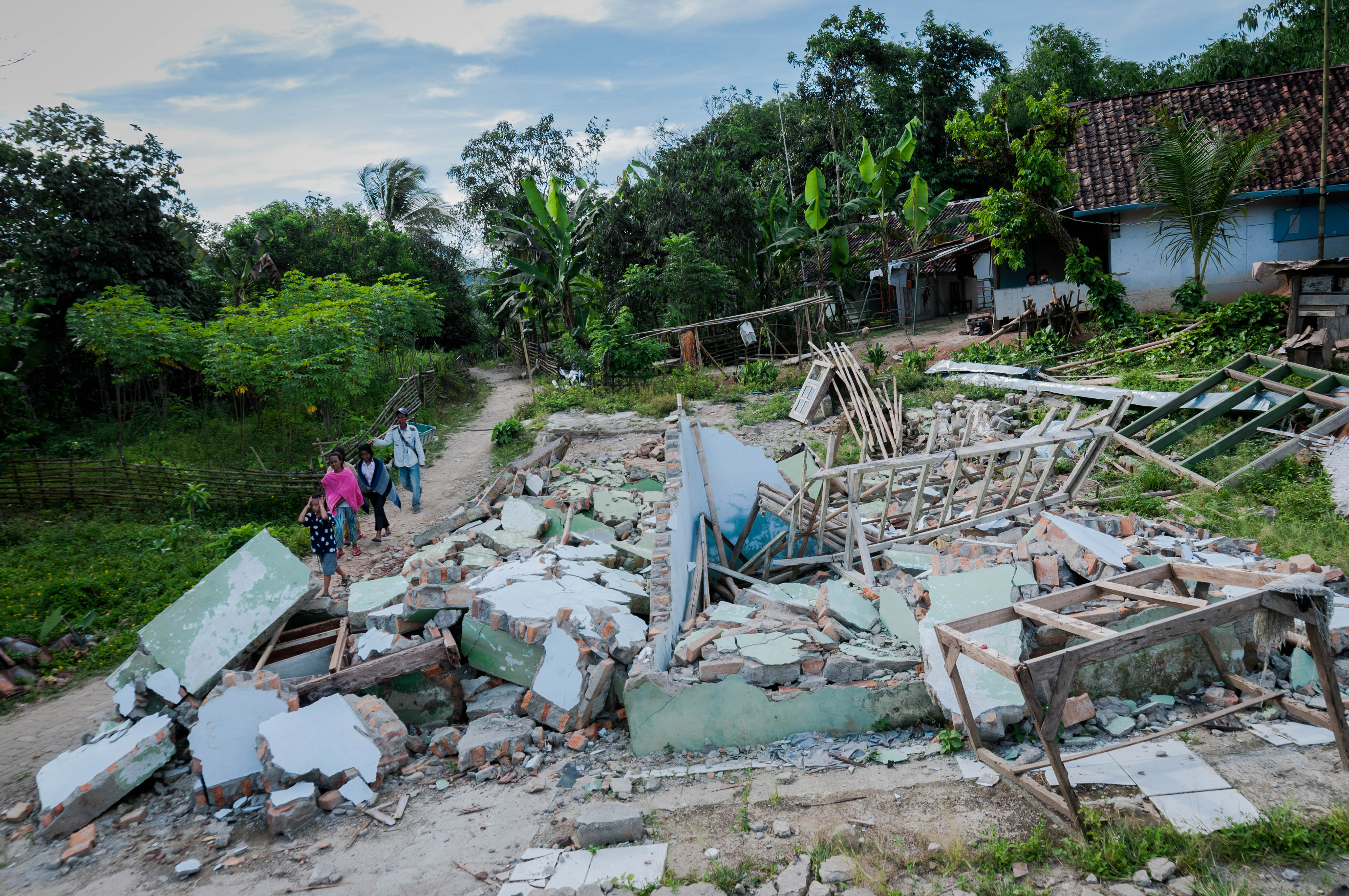 Korban Tanah Bergerak Tunggu Relokasi