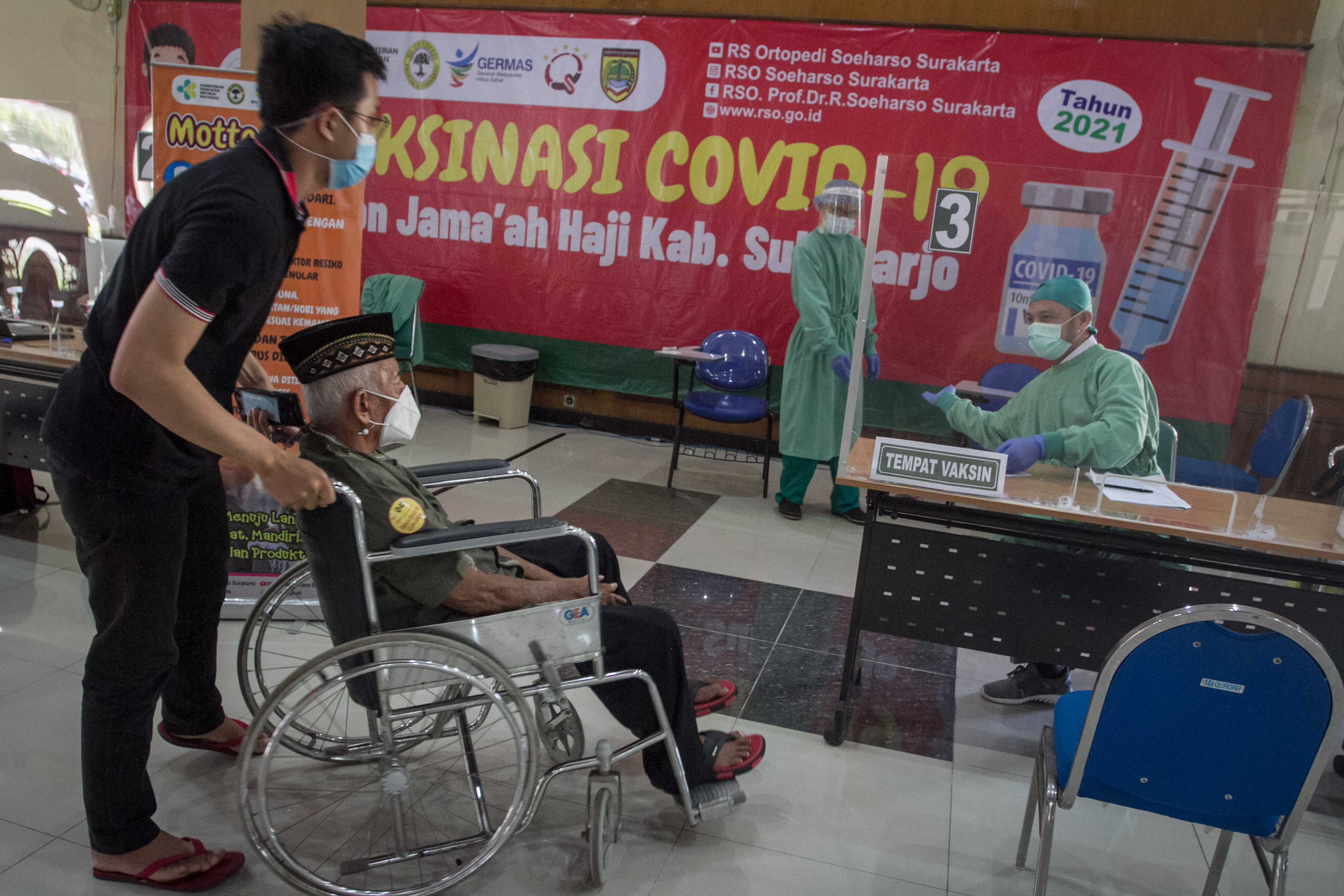 Vaksinasi Covid-19 Jamaah Calon Haji