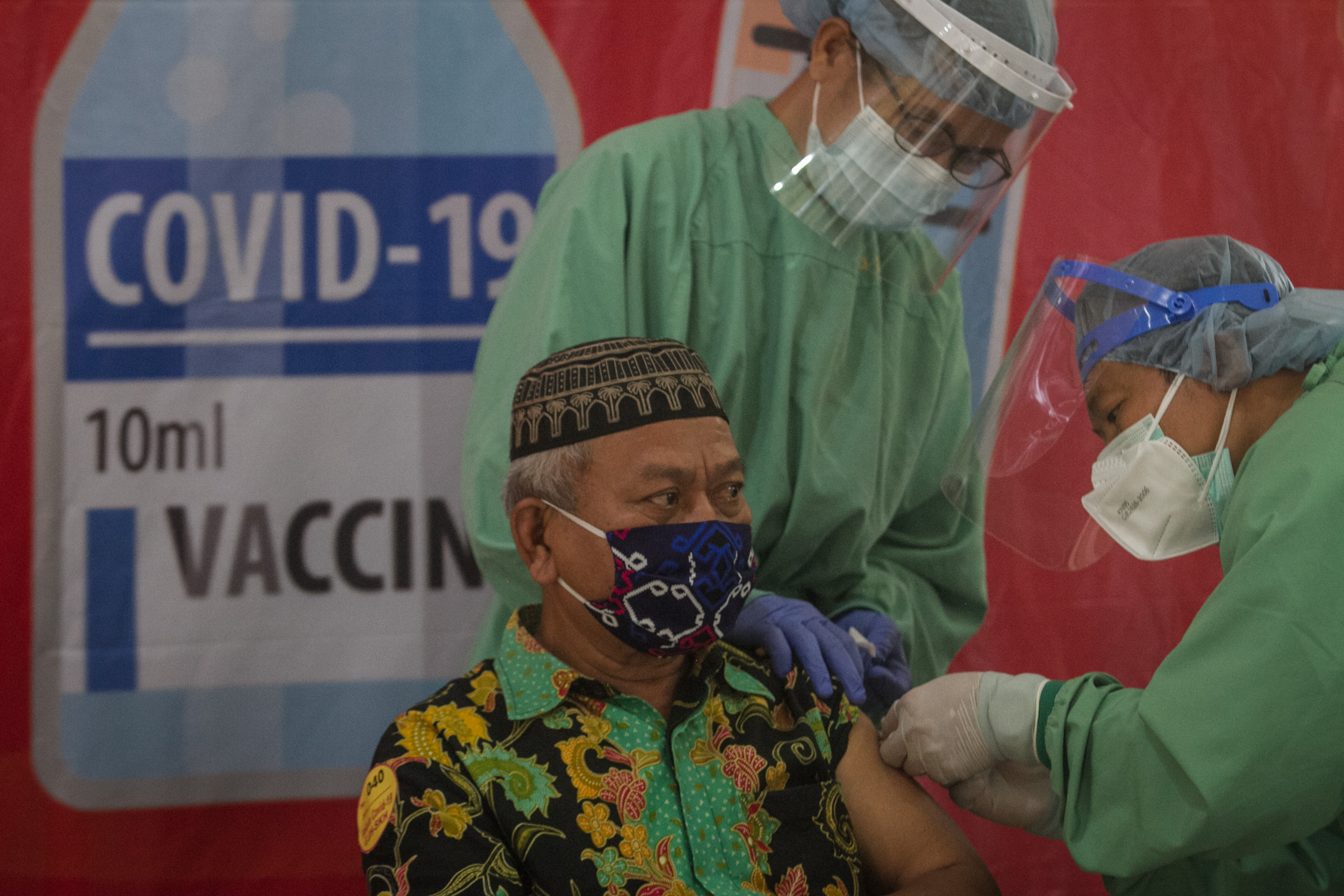 Vaksinasi Covid-19 Jamaah Calon Haji