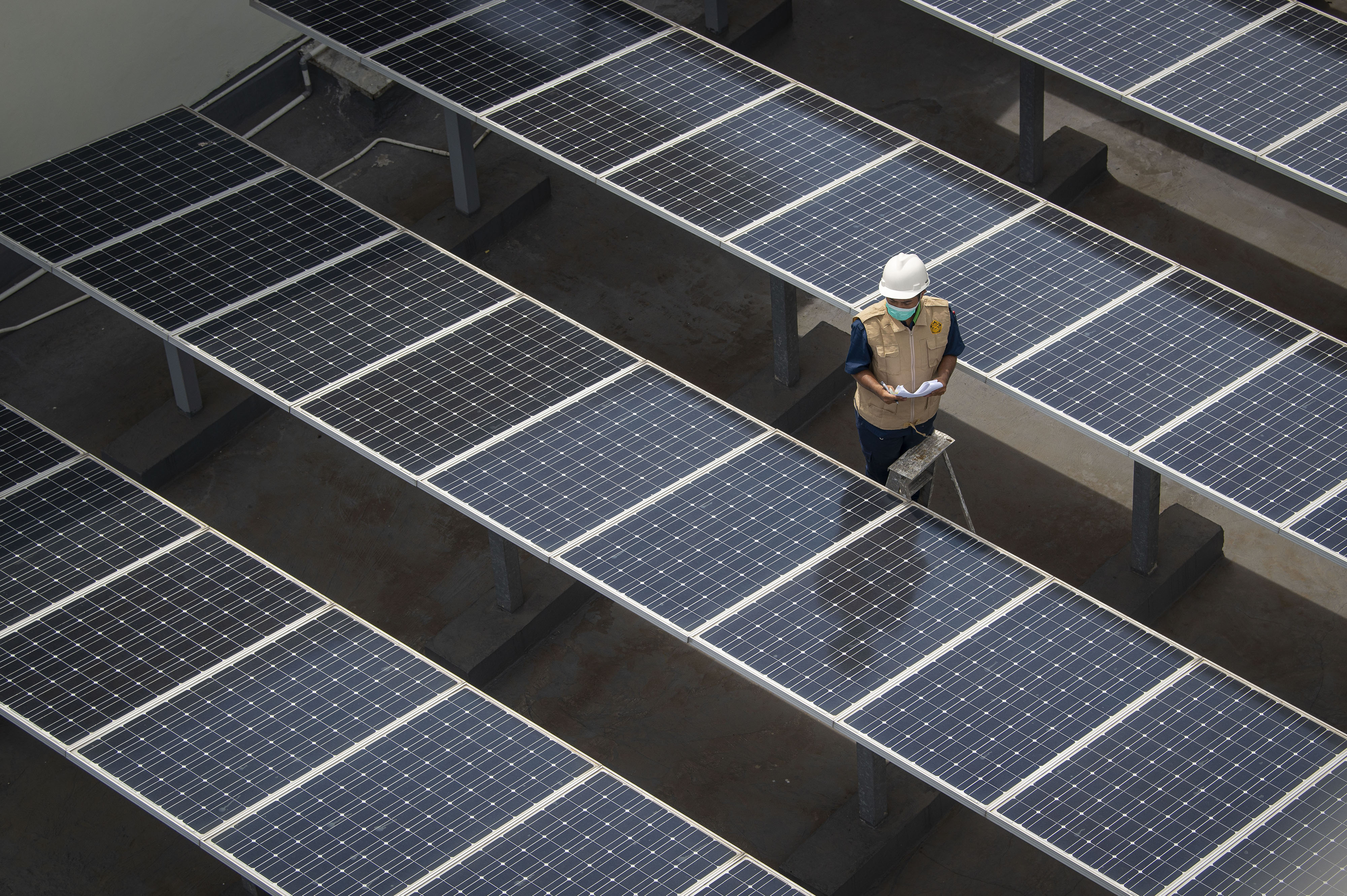 Pembangunan PLTS Atap