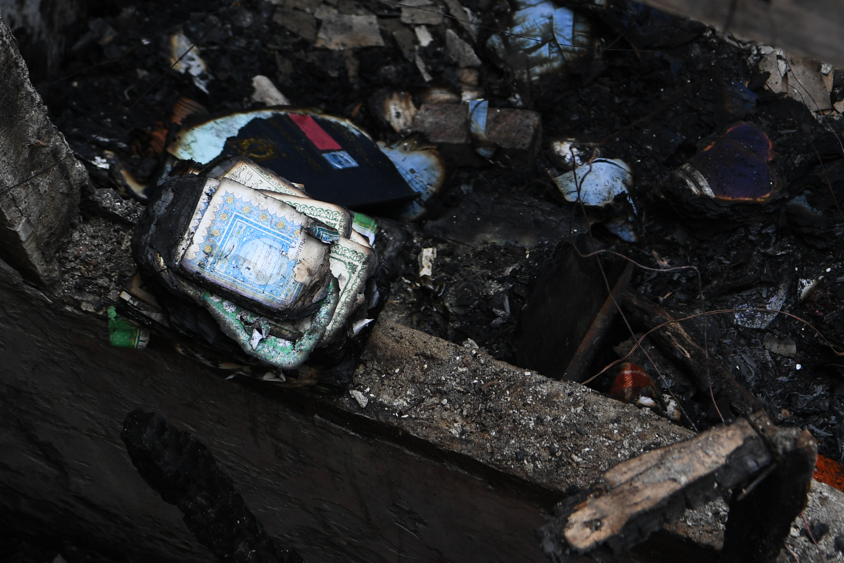 Rumah Kontrakan Terbakar, 10 Orang Tewas