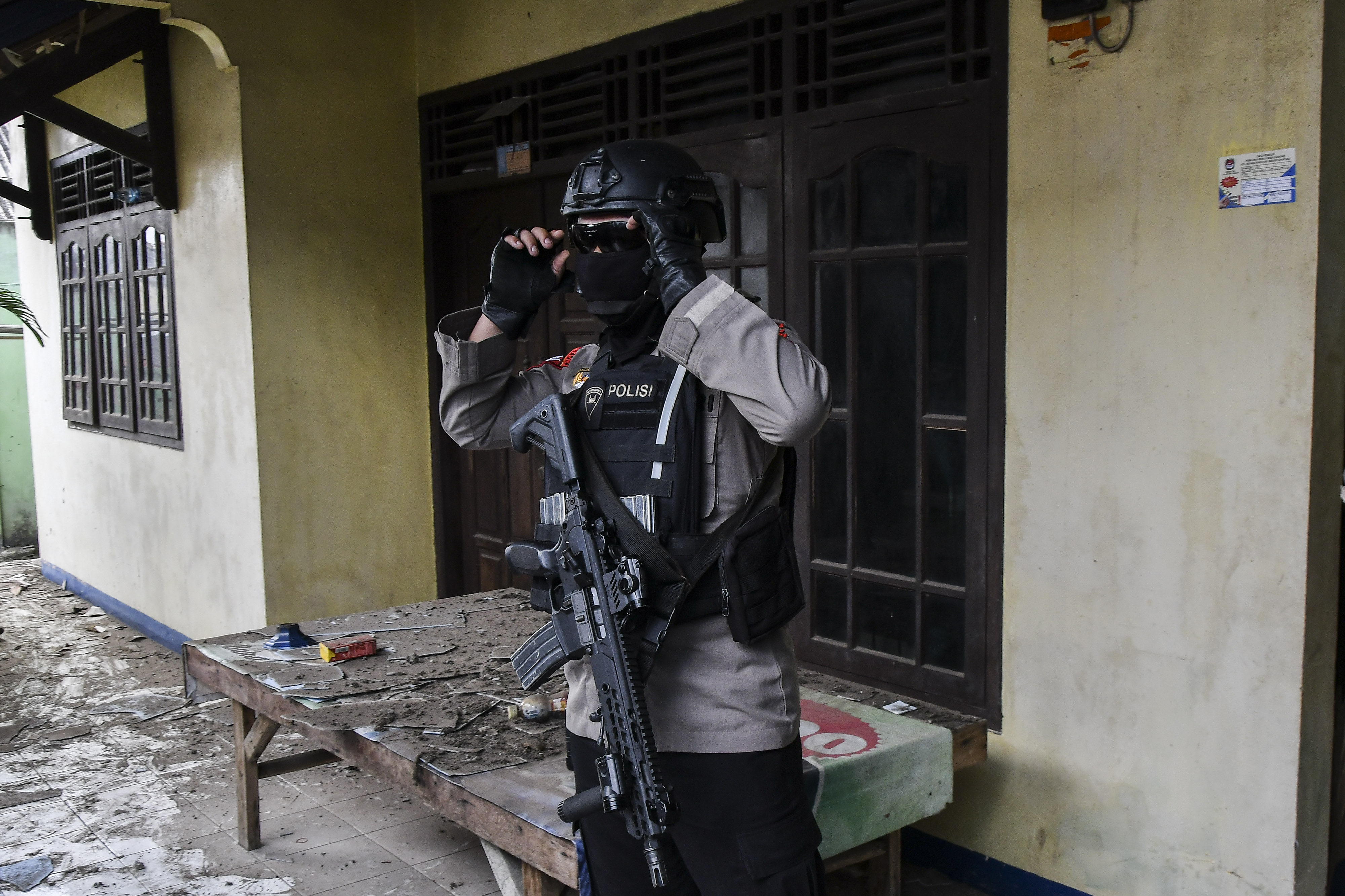 Penggerebekan Terduga Teroris Condet dan Bekasi