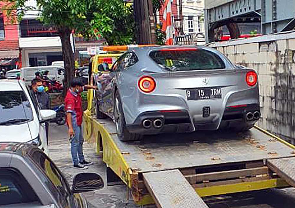 Pemindahan Barang Bukti Mobil Ferrari Dalam Kasus Asabri