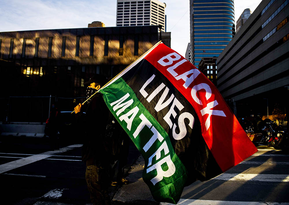 Sidang Kematian George Floyd, Warga Kembali Turun ke Jalan 