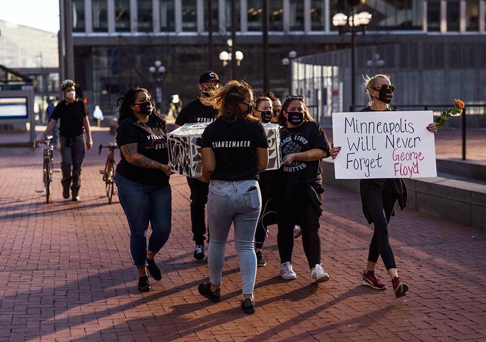 Sidang Kematian George Floyd, Warga Kembali Turun ke Jalan 