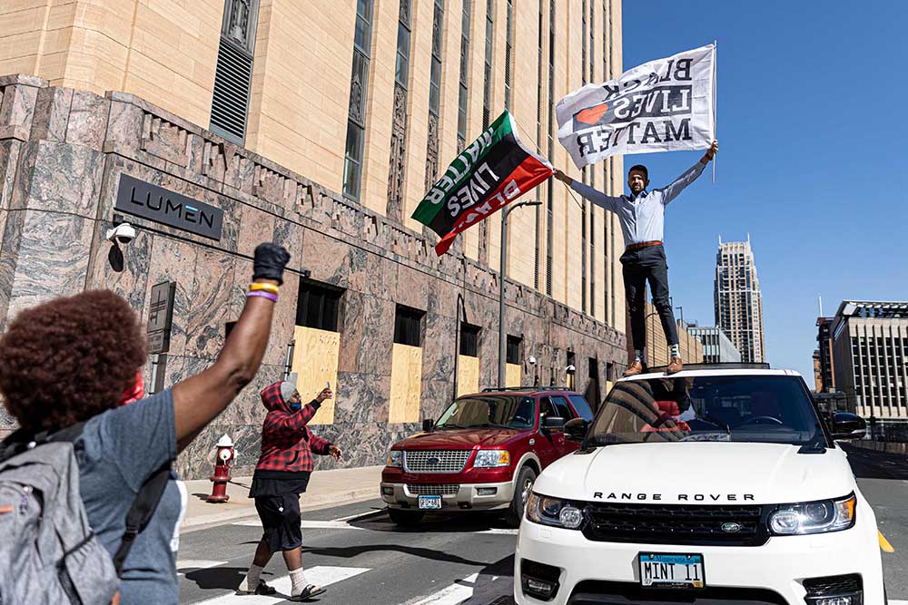 Sidang Kematian George Floyd, Warga Kembali Turun ke Jalan 