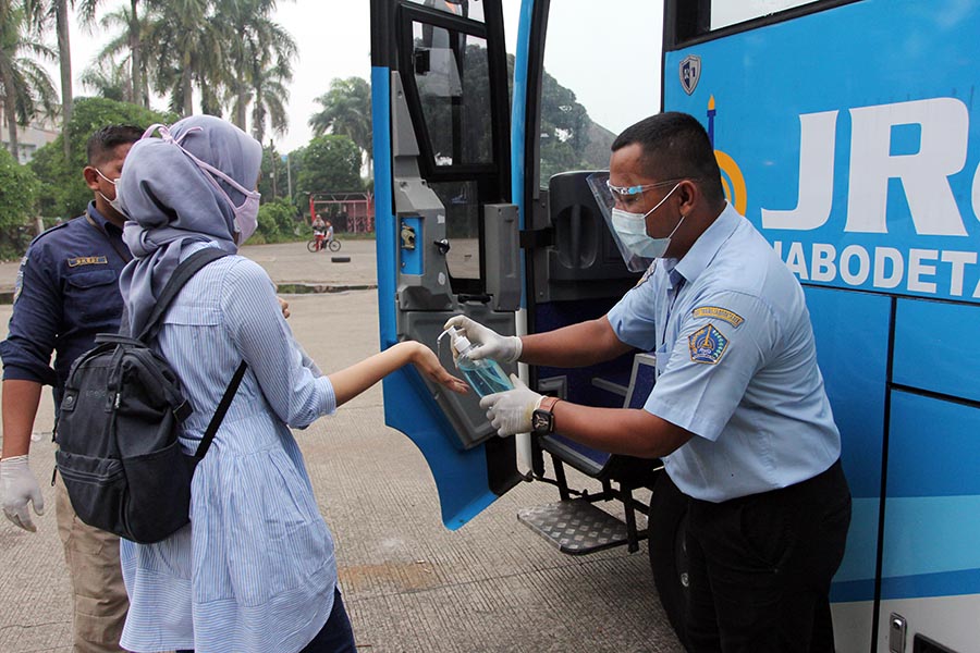 Antusiasme Warga Gunakan Bus JR Connexion dari Sawangan 