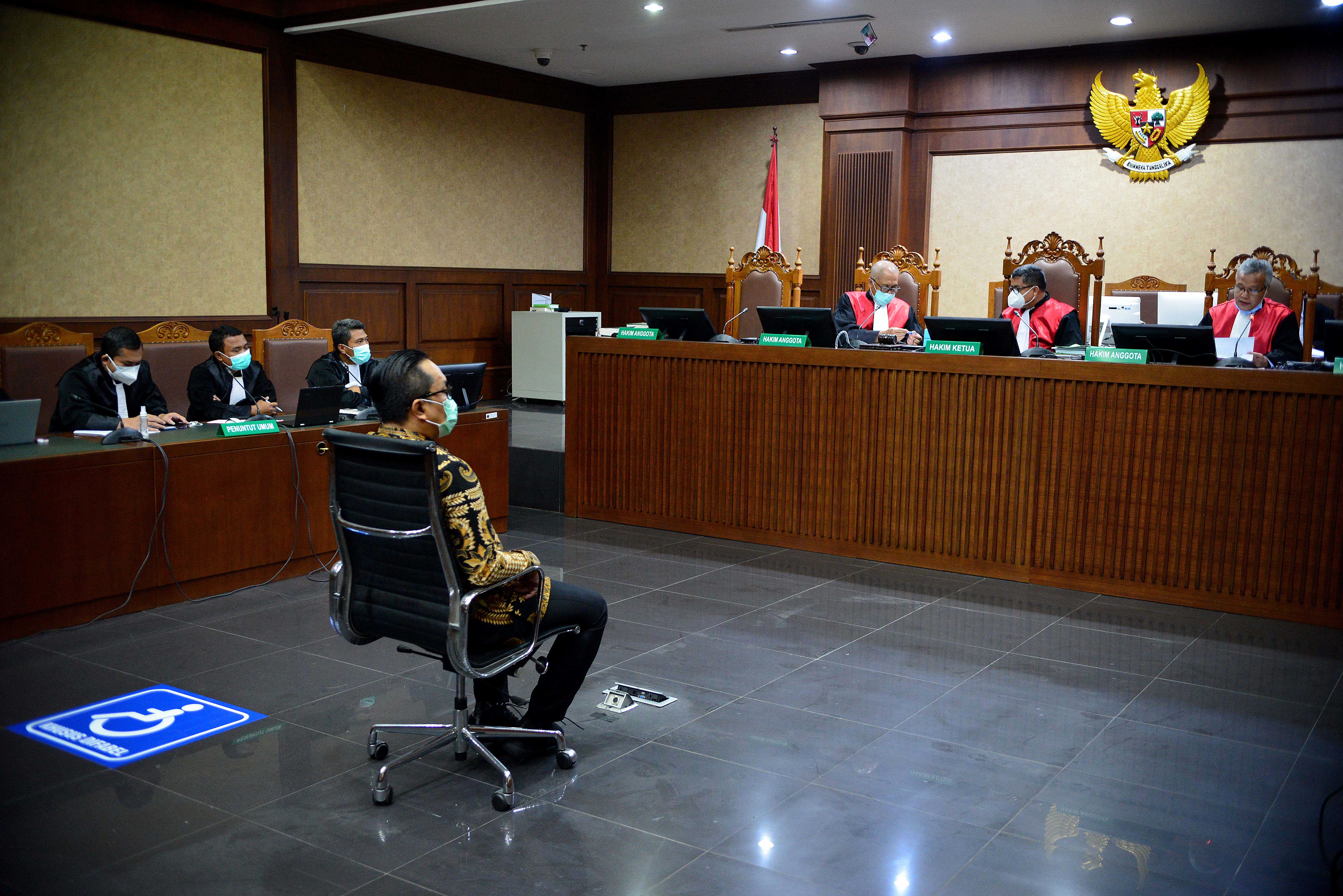 Prastijo Utomo Divonis 3.5 Tahun Penjara