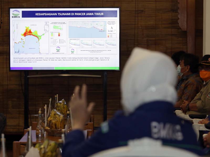 Potensi Gempa dan Tsunami Pesisir Selatan Jawa